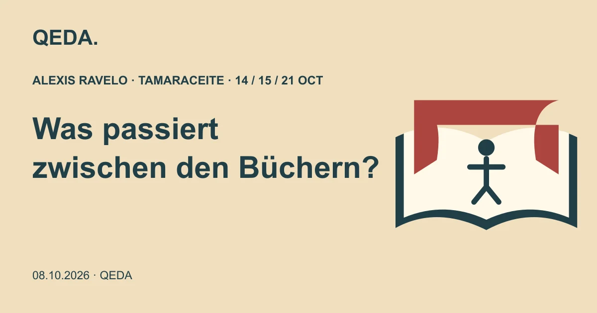 Sandfarbene Illustration eines aufgeschlagenen Buches als kleine Bühne mit der Frage, was zwischen den Büchern passiert.