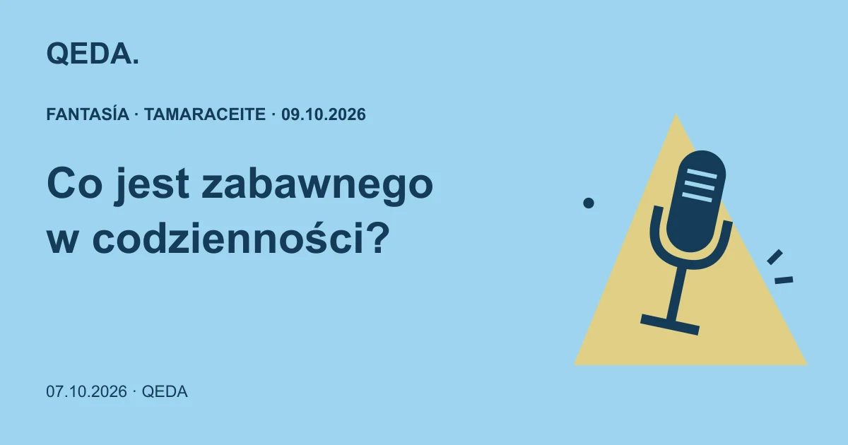 Niebieska ilustracja mikrofonu w świetle reflektora z pytaniem: Co jest zabawnego w codzienności?